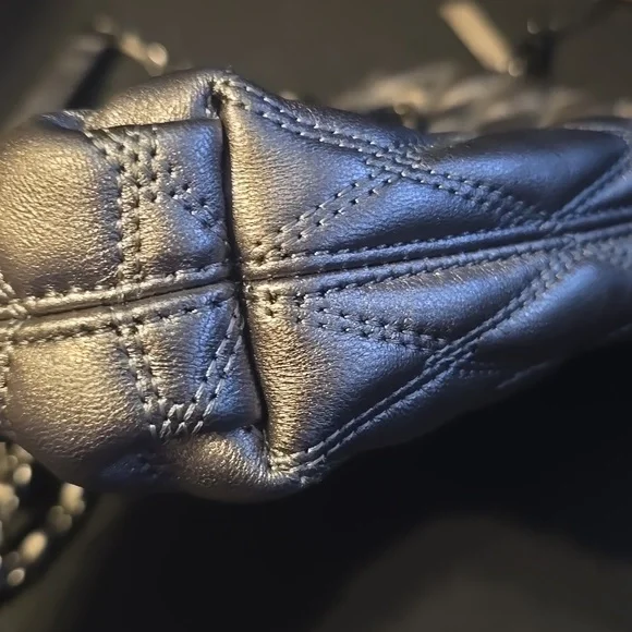 Dkny Lara Rounded Medium Chain Strap - Picture 5 of 11